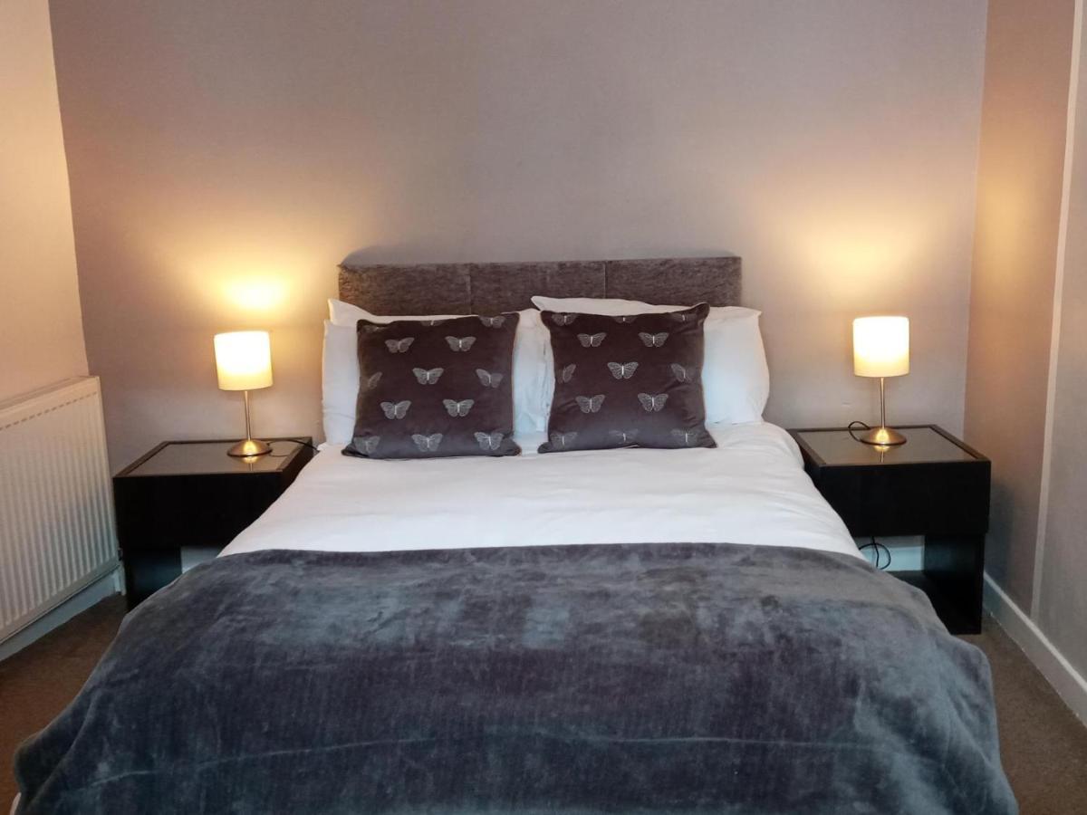 The Royal Hotel 앤스투루더 외부 사진
