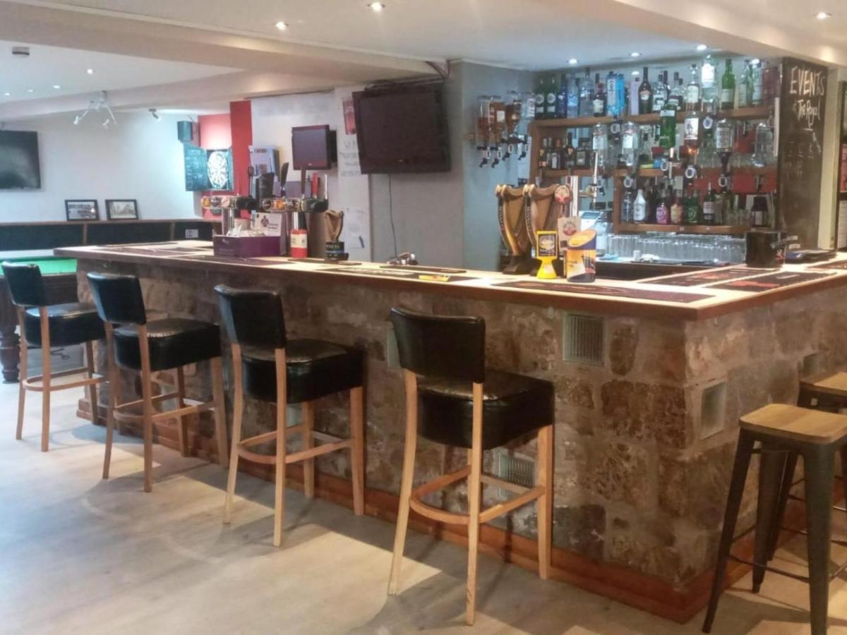 The Royal Hotel 앤스투루더 외부 사진