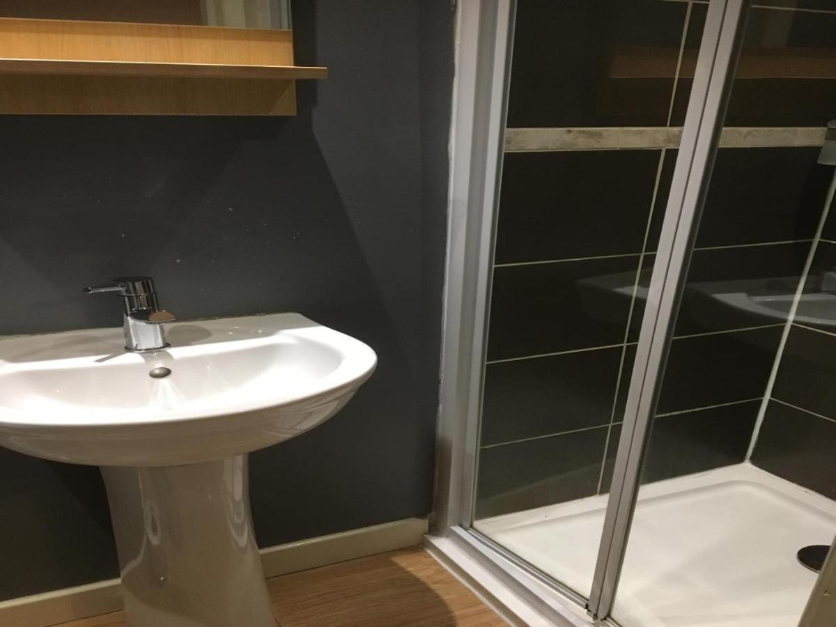 The Royal Hotel 앤스투루더 외부 사진