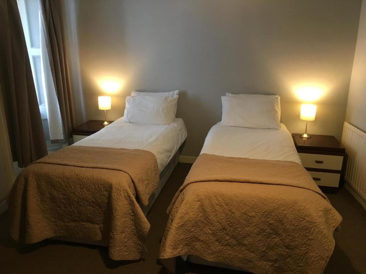 The Royal Hotel 앤스투루더 외부 사진